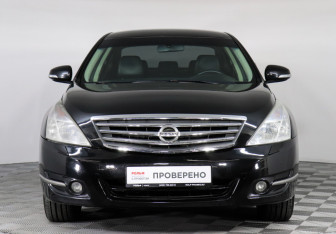 Подержанный автомобиль Nissan Teana 2011 года (2 фото)