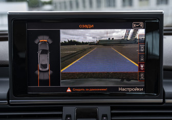 Подержанный автомобиль Audi A7 2013 года (17 фото)