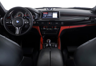 Подержанный автомобиль BMW X6 M 2017 года (13 фото)