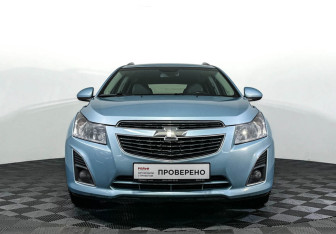 Подержанный автомобиль Chevrolet Cruze Wagon 2013 года (2 фото)