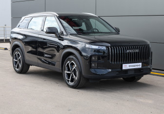 Подержанный автомобиль Jaecoo J7 2025 года (3 фото)