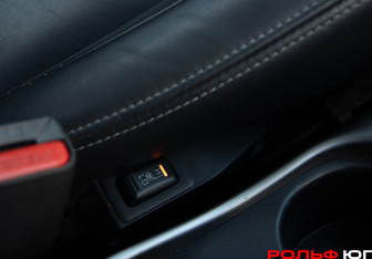 Подержанный автомобиль Mitsubishi Outlander 2011 года (21 фото)