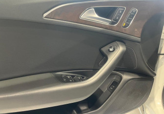 Подержанный автомобиль Audi A6 Sedan 2013 года (18 фото)