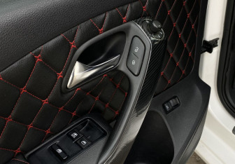 Подержанный автомобиль Volkswagen Polo Sedan 2012 года (16 фото)