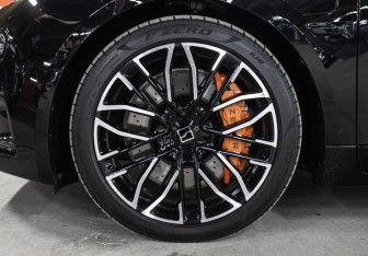 Подержанный автомобиль Zeekr 001 2023 года (28 фото)