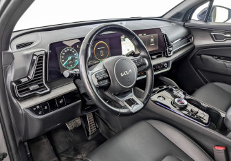 Подержанный автомобиль Kia Sportage 2023 года (16 фото)