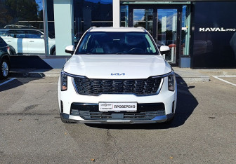 Подержанный автомобиль Kia Sorento 2024 года (2 фото)