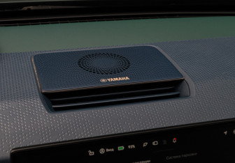 Подержанный автомобиль Zeekr X 2023 года (16 фото)