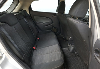 Подержанный автомобиль Mazda 2 Hatchback 2009 года (11 фото)