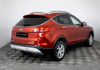 Подержанный автомобиль FAW Besturn X80 2019 года (3 фото)