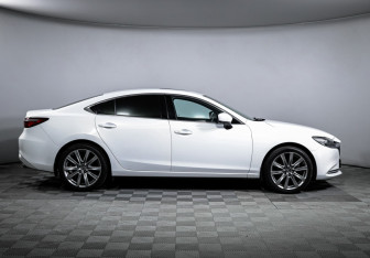 Подержанный автомобиль Mazda 6 Sedan 2023 года (4 фото)