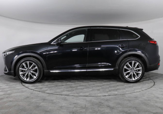 Подержанный автомобиль Mazda CX-9 2018 года (8 фото)