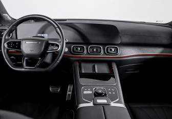 Подержанный автомобиль Jaecoo J8 2024 года (12 фото)