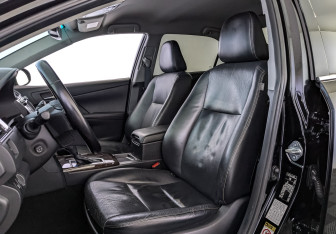 Подержанный автомобиль Toyota Camry Sedan 2016 года (20 фото)