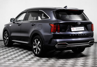 Подержанный автомобиль Kia Sorento 2020 года (7 фото)