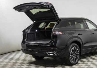 Подержанный автомобиль Jaecoo J8 2024 года (19 фото)