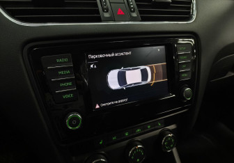 Подержанный автомобиль Skoda Octavia Liftback 2016 года (15 фото)