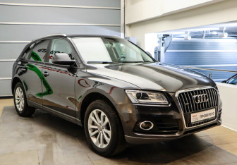 Подержанный автомобиль Audi Q5 2015 года (3 фото)