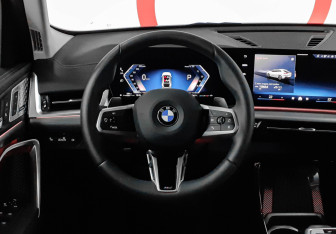 Подержанный автомобиль BMW X2 2024 года (17 фото)
