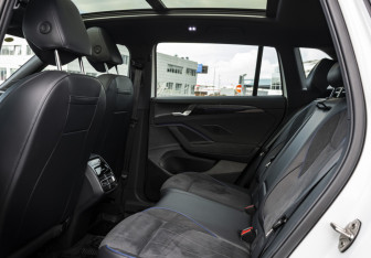 Подержанный автомобиль Volkswagen Tiguan 2024 года (17 фото)
