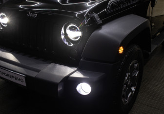 Подержанный автомобиль Jeep Wrangler 2012 года (18 фото)