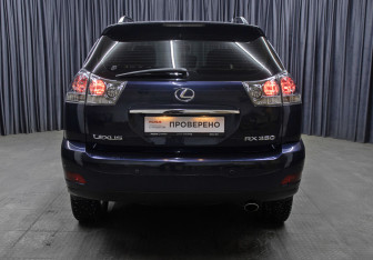 Подержанный автомобиль Lexus RX 2008 года (6 фото)