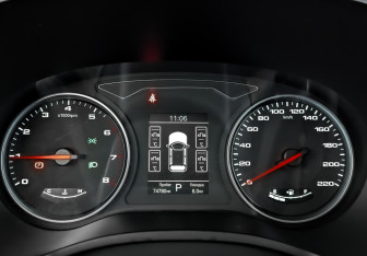 Подержанный автомобиль Москвич 3 2023 года (16 фото)