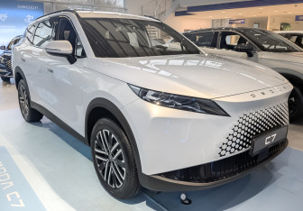 Новый Omoda C7 2025 (4 фото)