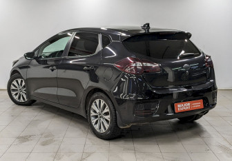 Подержанный автомобиль Kia Ceed Hatchback 2017 года (7 фото)
