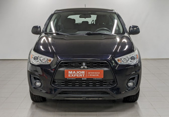 Подержанный автомобиль Mitsubishi ASX 2014 года (2 фото)