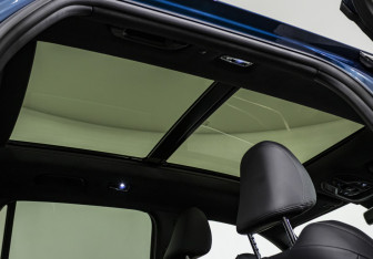 Подержанный автомобиль Geely Monjaro 2023 года (18 фото)