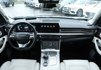 Подержанный автомобиль Exeed VX 2021 года (12 фото)