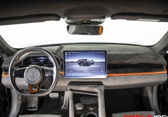 Подержанный автомобиль Zeekr 001 2023 года (13 фото)