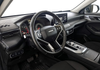 Подержанный автомобиль Haval Jolion 2023 года (15 фото)