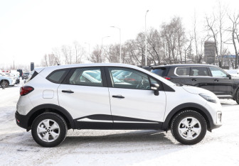 Подержанный автомобиль Renault Kaptur 2018 года (4 фото)