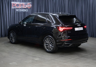 Подержанный автомобиль Audi Q3 2020 года (7 фото)