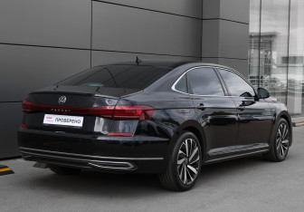 Подержанный автомобиль Volkswagen Passat Sedan 2021 года (5 фото)