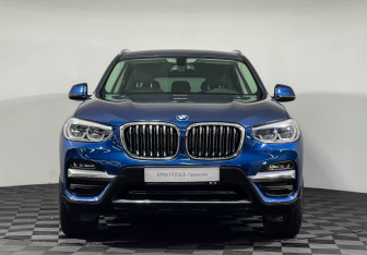 Подержанный автомобиль BMW X3 2019 года (3 фото)