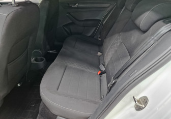 Подержанный автомобиль Skoda Rapid Liftback 2020 года (18 фото)