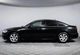 Подержанный автомобиль Audi A6 Sedan 2015 года (8 фото)