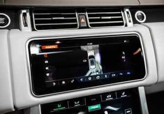 Подержанный автомобиль Land Rover Range Rover 2021 года (13 фото)