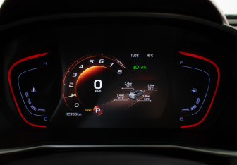 Подержанный автомобиль Geely Coolray 2020 года (12 фото)