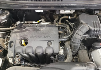 Подержанный автомобиль Kia Cerato Sedan 2011 года (20 фото)