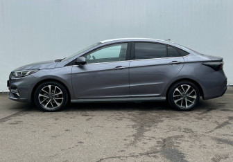 Подержанный автомобиль Omoda S5 2023 года (8 фото)