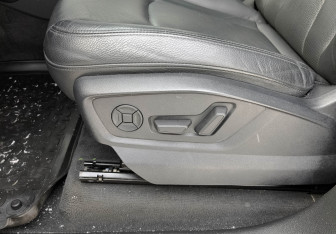 Подержанный автомобиль Audi Q8 2020 года (21 фото)