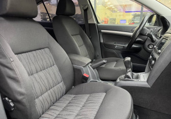 Подержанный автомобиль Skoda Octavia Liftback 2010 года (10 фото)