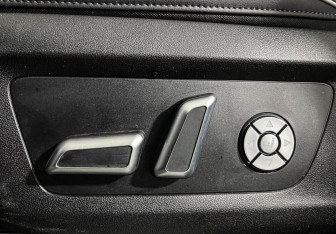 Подержанный автомобиль Tank 300 2023 года (16 фото)