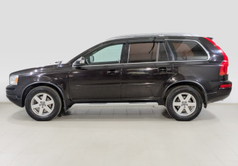 Подержанный автомобиль Volvo XC90 2012 года (8 фото)