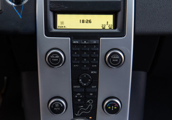 Подержанный автомобиль Volvo S40 2010 года (13 фото)