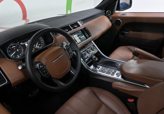Подержанный автомобиль Land Rover Range Rover Sport 2015 года (7 фото)